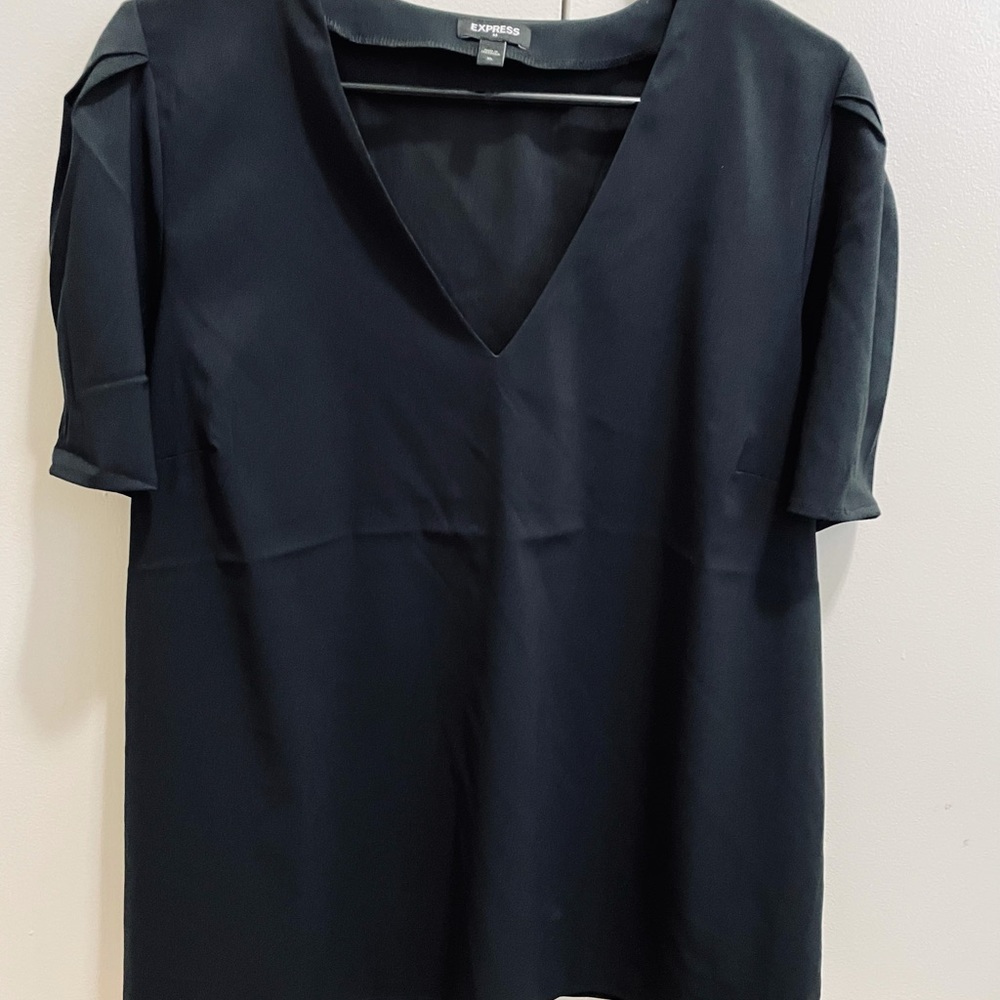 Express Blouse Puff short sleeves